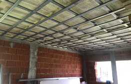 Casa cocheta pe un singur nivel, 100 mp utili, terasa acoperita 16 mp, 420 mp teren, Aiton!