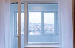 Apartament cu 2 camere, renovat recent, 40 mp, zona Piata Hermes