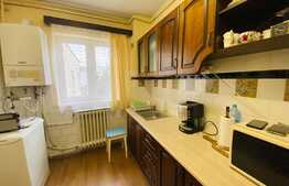 Apartament cu 3 camere, decomandat, 70 mp, zona strazii Bucium