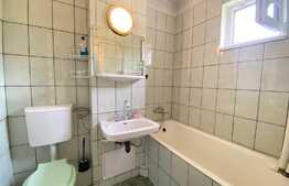 Apartament cu 3 camere, decomandat, 70 mp, zona strazii Bucium