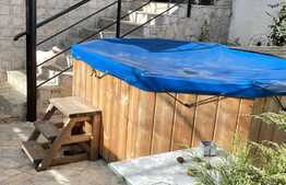 Scadere de pret!Casa cuplata 104 mp utili, 80 mp teren, semicentral!