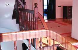 Casa de 500 mp utili, mobilata modern, 440 mp teren in Brasov !