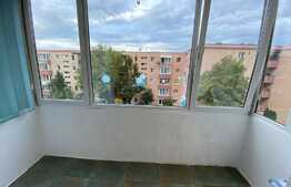 Apartament de 3 camere, decomandat, 60 mp, zona Gemenii 