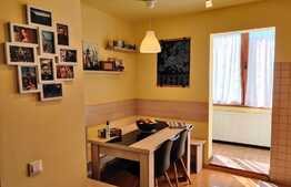 Apartament de 2 camere, 58 mp, decomandat, zona Racadau 