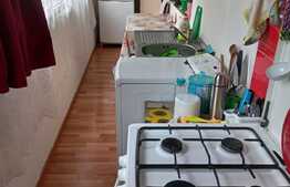 Apartament de 2 camere, parter, decomandat, zona Noua