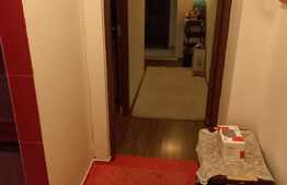 Apartament de 2 camere, parter, decomandat, zona Noua