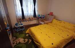 Apartament de 2 camere, parter, decomandat, zona Noua