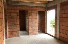 OPORTUNTATE! Casa tip duplex cu compartimentare moderna si garaj in Dezmir!