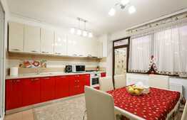 Apartament de lux de 3 camere, etaj intermediar, imobil nou, zona Coresi