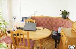 Inchiriere 3 camere, 90 mp cu terasa si foisor. Merita vazut!