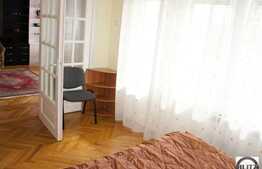 Inchiriere 3 camere, 90 mp cu terasa si foisor. Merita vazut!