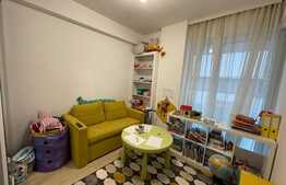 Apartament de 3 camere, lux, 80 mp, parcare, zona Iulius Mall