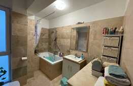 Apartament de 3 camere, lux, 80 mp, parcare, zona Iulius Mall