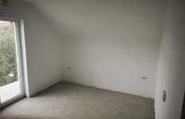 Casa de 200 mp utili, 310 mp teren, moderna, Sanpetru!