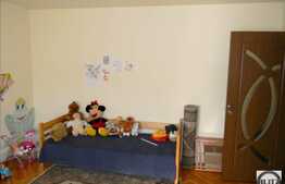 De vanzare apartament 3 camere decomandate, 67.7 mp. Boxa inclusa!