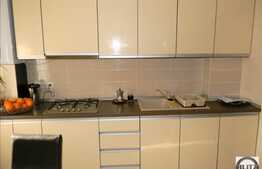 De vanzare apartament 3 camere decomandate, 67.7 mp. Boxa inclusa!