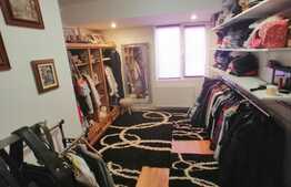 Apartament 3 camere, etaj intermediar, zona Auchan