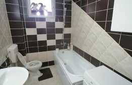 Apartament 3 camere, etaj intermediar, zona Auchan