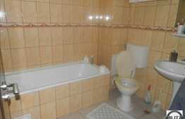 De vanzare demisol cu 2 camere, 56 mp utili, zona strazii Florilor!