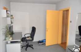 Vanzare 4 camere, decomandat, 76 mp utili, zona Primaverii, cu boxa inclusa