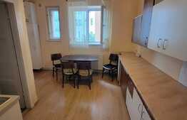 Apartament 3 camere, decomandat, etaj intermediar, 75 mp utili, zona centrala!