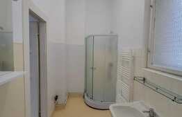 Apartament 3 camere, decomandat, etaj intermediar, 75 mp utili, zona centrala!