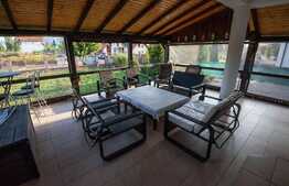 Casa de 300 mp utili, in Brasov