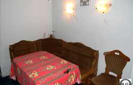 Apartament 3 camere de vanzare, 70 mp utili, zona Parang, cu boxa