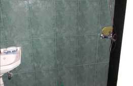 Apartament 3 camere de vanzare, 70 mp utili, zona Parang, cu boxa