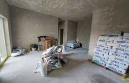 Apartament 3 camere, 67 mp, parcare, gradina 52 mp, Terra