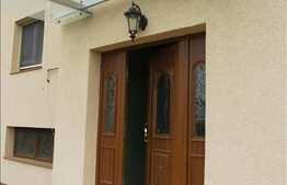 Apartament in vila, 3 camere decomandate, 90 mp utili, semifinisat, cu garaj