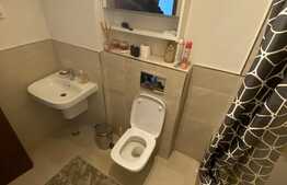 Apartament de inchiriat cu 2 camere, 57 mp, tersa,  parcare subterana, zona Grand Hotel Italia