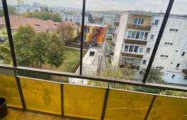 3 camere decomandate, 70 mp, 2 balcoane, parcare, zona Bucium