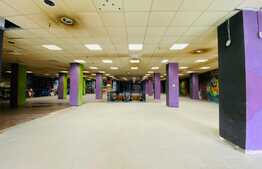 Spatiu pentru medical, 1210 mp, mezanin cu vitrina, zona Piata Marasti