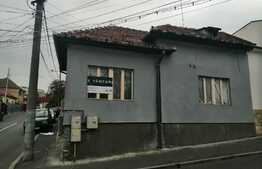 Investiție ! Casa cu 7 apartamente, 180 mp utili, teren 330mp ! Pretabil Booking, inchiriere, Airbnb ! Central !