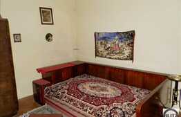 2 camere, 72 mp, decomandat, in imobil tip casa/vila, garaj, zona semicentrala!