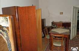 2 camere, 72 mp, decomandat, in imobil tip casa/vila, garaj, zona semicentrala!