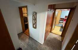 Apartament 3 camere, decomandat, etaj intermediar, zonă liniștită, Răcădău