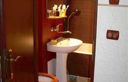 Apartament 2 camere decomandate de vanzare, zona complex Nora. Boxa inclusa!