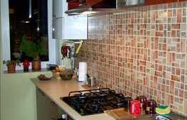 Apartament 2 camere decomandate de vanzare, zona complex Nora. Boxa inclusa!