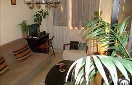 Apartament 2 camere decomandate de vanzare, zona complex Nora. Boxa inclusa!