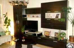 Apartament 2 camere decomandate de vanzare, zona complex Nora. Boxa inclusa!