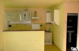 Apartament 1 camera de vanzare, 35.5 mp utili, zona Casa Piratilor, cu boxa