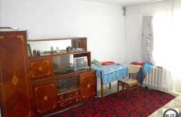 Apartament de vanzare, 2 camere decomandate, zona strazii Primaverii