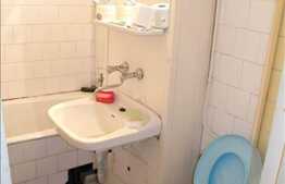 Apartament de vanzare, 2 camere decomandate, zona strazii Primaverii