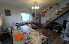 Casa cu teren de 800 mp, in apropiere de Dealul Lempes, Sanpetru