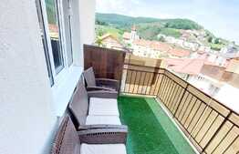 Apartament 3 camere, parcare, zona Stejarului