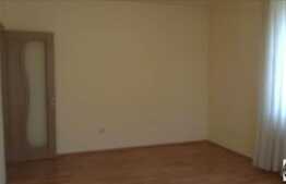 De vanzare 1 camera, 40 mp, balcon, zona strazii Eroilor! Imobil nou!