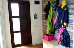 Casa finisata de vanzare, 122 mp utili, 500mp teren, zona Chinteni!