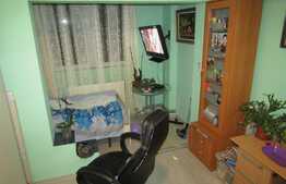 Apartament 2 camere, 47 mp, decomandat, zona strazii 1 Decembrie